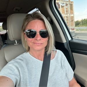 Meet your Posher, Toni